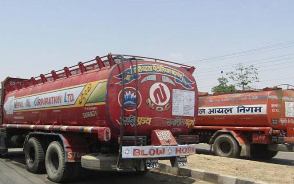 १ खर्ब ८१ अर्बको पेट्रोलियम पदार्थ आयात